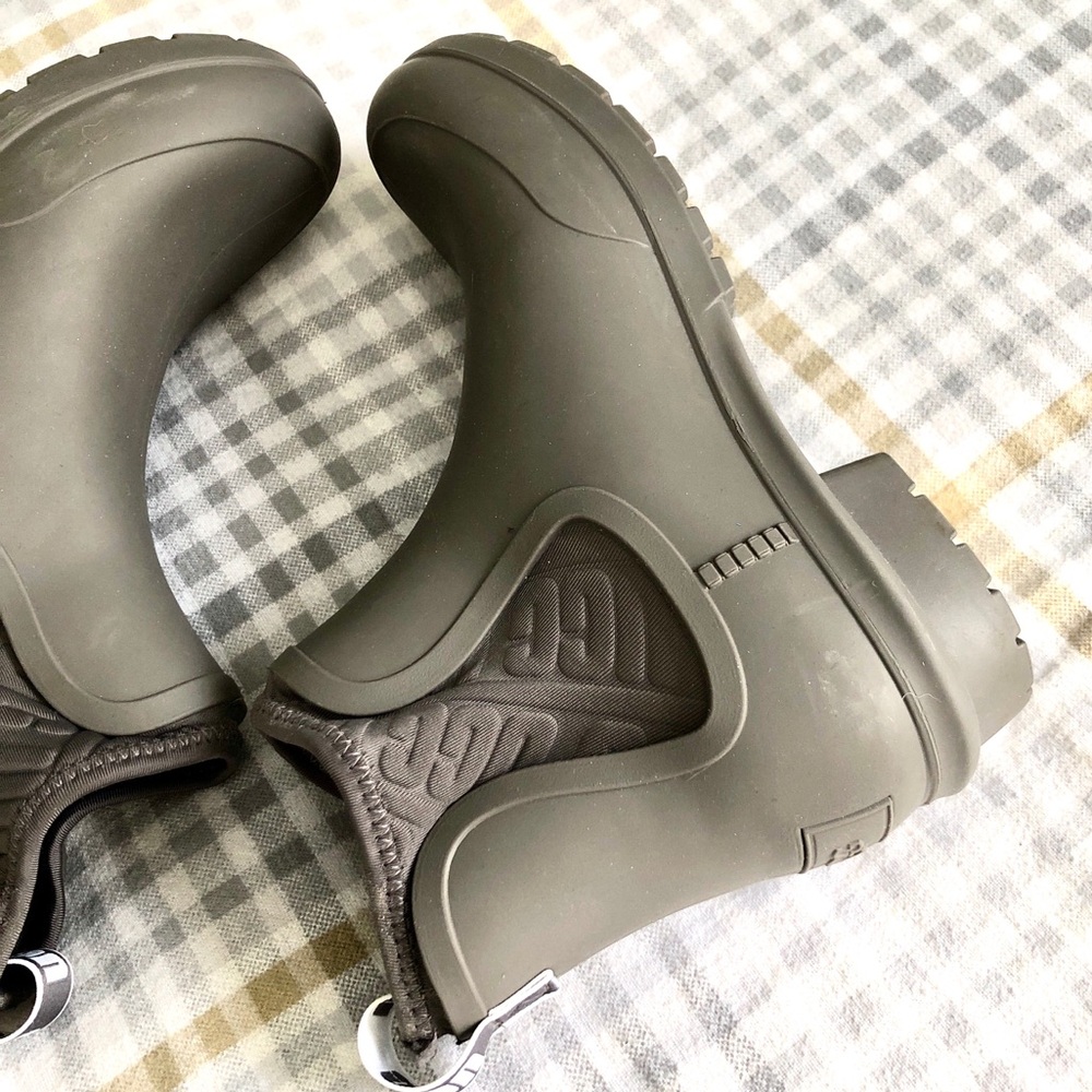 UGG WATERPROOF ANKLE BOOTS - Picture 6 of 14